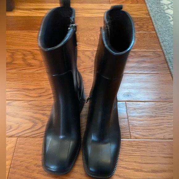 Black Square Toe Rainboots by Ploy - Picture 2 of 5